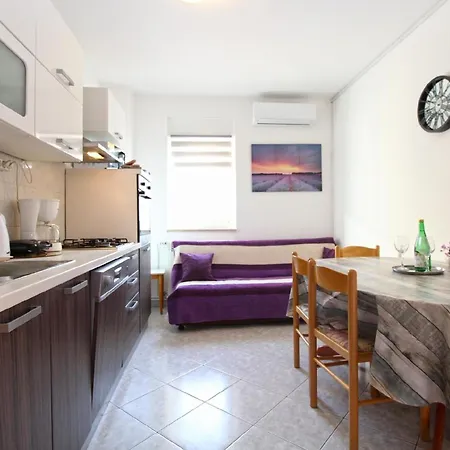 Fuer 5 Personen Ca 50 Qm In Fazana, Istrien Istrische Riviera Apartment