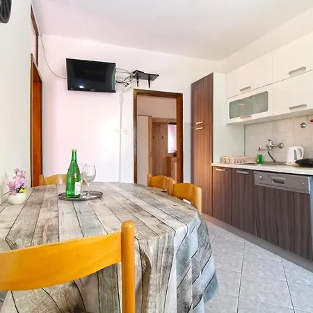 Fuer 5 Personen Ca 50 Qm In Fazana, Istrien Istrische Riviera Apartment *